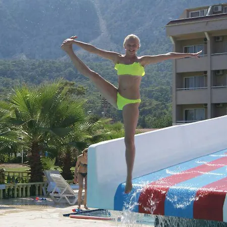Paradise Apple Hotel